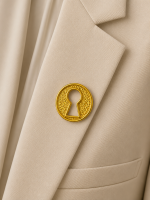 Elegant Brooch - Image 3